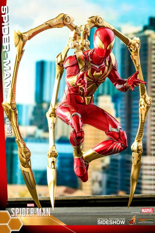 Hot Toys Spider-Man (Iron Spider Armor) Sixth Scale Figure 904935