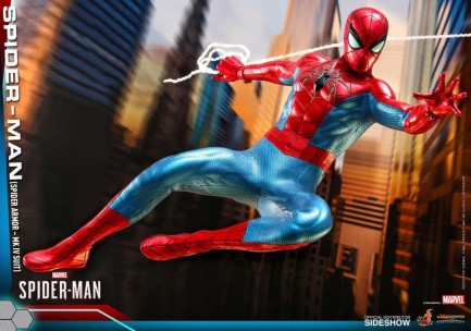 Hot Toys Spider-Man (Spider Armor MK IV Suit) Sixth Scale Figure 906512 - Thumbnail