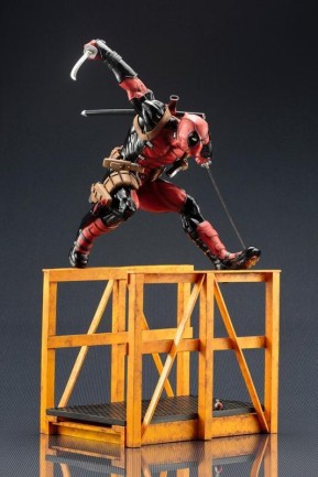 Kotobukiya Super Deadpool ArtFX Statue - Thumbnail