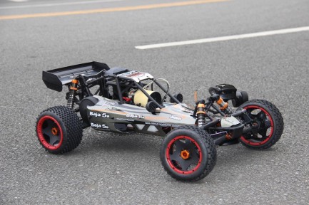 SY RACING - SY RACING 1/5 Baja 5B 30.5CC RTR Kurşunsuz Benzinli Uzaktan Kumandalı RC Arazi Model Araba 80+kmh 75CM Uzunluk Offroad Gri (Kullanıma Hazır)