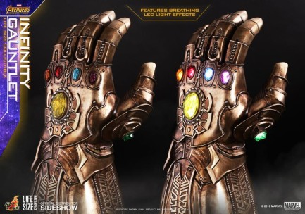 Hot Toys Thanos Infinity Gauntlet 1:1 Life Size Replica - Thumbnail