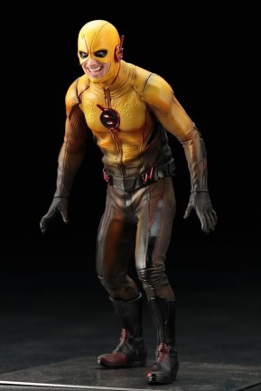 Kotobukiya - Kotobukiya The Flash TV Series Reverse Flash ArtFx+ Statue