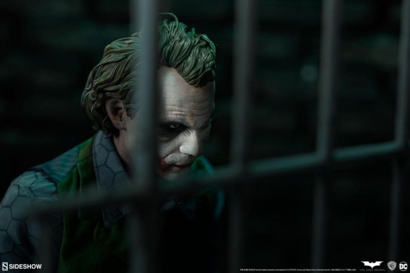 Sideshow Collectibles The Joker Exclusive Premium Format Figure 3007171 DC Comics / The Dark Knight ( TDK ) Heath Ledger