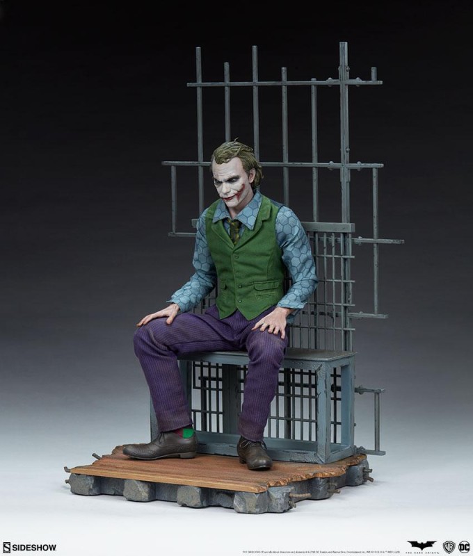 Sideshow Collectibles The Joker Exclusive Premium Format Figure 3007171 DC Comics / The Dark Knight ( TDK ) Heath Ledger