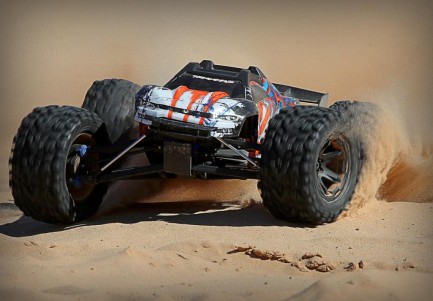 Traxxas E-Revo 2.0 4X4 VXL 6S 4WD Elektrikli Rc Model Araba Brushless RTR 1/10 TQi & TSM Turuncu - Thumbnail