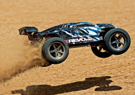 Traxxas E-Revo VXL 1/16 4WD Brushless RTR Truck Elektrikli Rc Model Araba TQi & TSM Mavi ( Batarya ve Şarj Aleti Dahil ) - Thumbnail