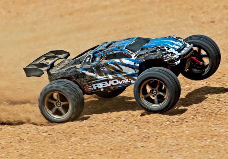 Traxxas E-Revo VXL 1/16 4WD Brushless RTR Truck Elektrikli Rc Model Araba TQi & TSM Mavi ( Batarya ve Şarj Aleti Dahil )