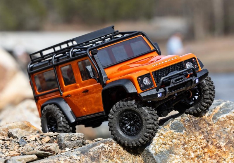 Traxxas 1/18 TRX-4M Land Rover Defender 4X4 1/10 Scale Trail Rock Crawler TQi Elektrikli Rc Model Araba Gümüş (Batarya ve Şarj Aleti Dahildir)