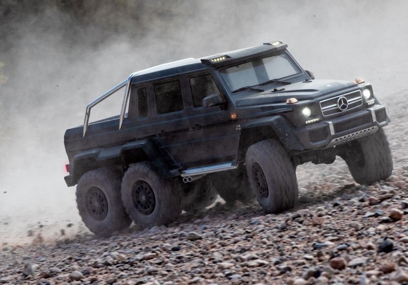 Traxxas TRX6 Mercedes-Benz G63 AMG 6X6 1/10 Trail Crawler Truck TQi Elektrikli Rc Model Araba Siyah