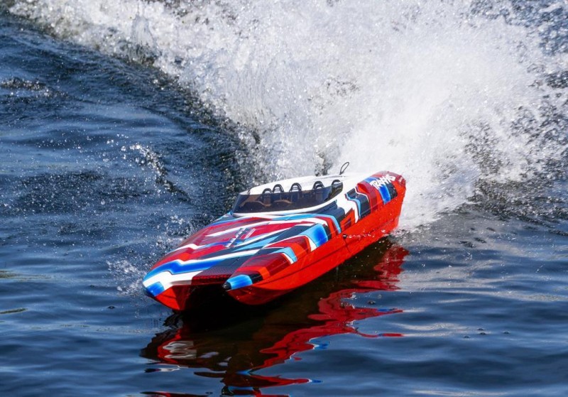 Traxxas DCB M41 Widebody Catamaran RC Tekne 6S Race Boat TQi & TSM Kırmızı Yeni Versiyon