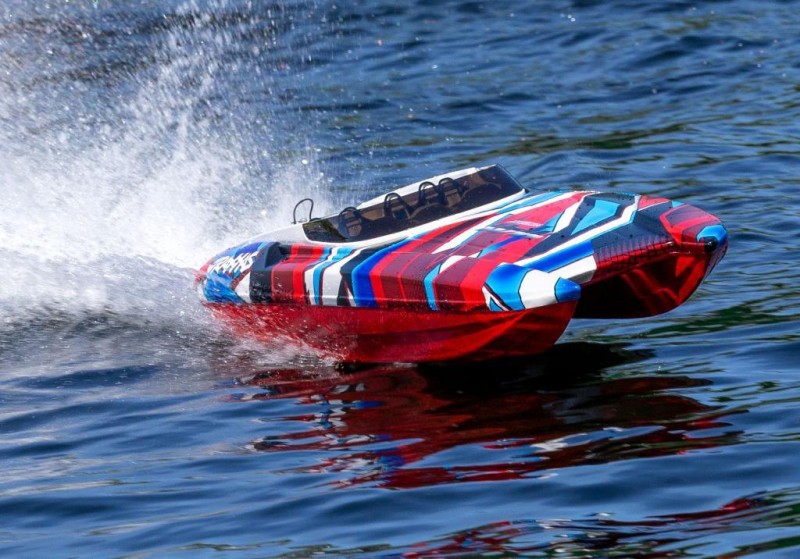 Traxxas DCB M41 Widebody Catamaran RC Tekne 6S Race Boat TQi & TSM Kırmızı Yeni Versiyon