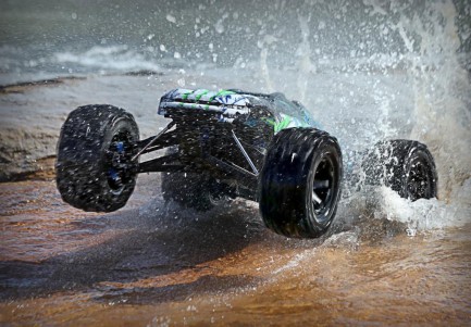 Traxxas E-Revo 2.0 4X4 VXL 6S 4WD Elektrikli Rc Model Araba Brushless RTR 1/10 TQi & TSM Yeşil - Thumbnail