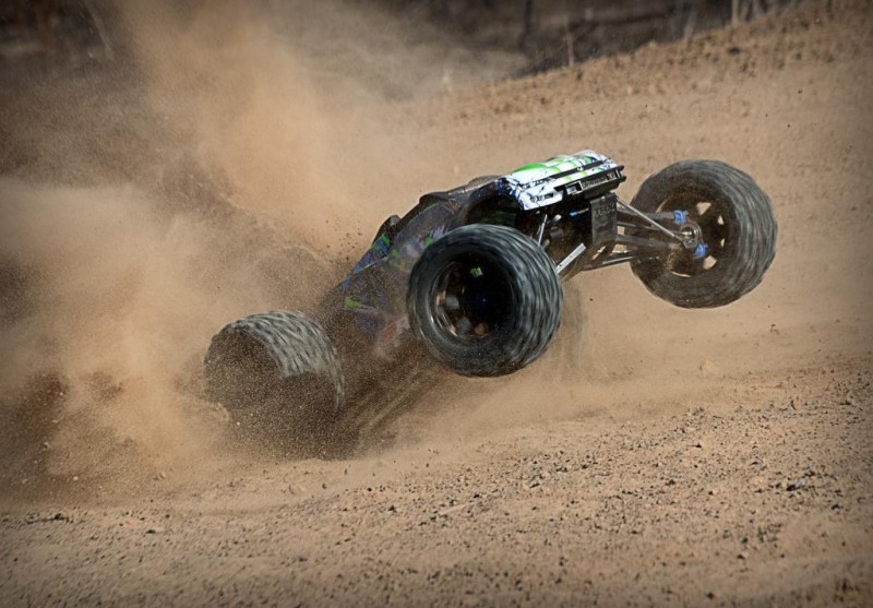 Traxxas E-Revo 2.0 4X4 VXL 6S 4WD Elektrikli Rc Model Araba Brushless RTR 1/10 TQi & TSM Yeşil