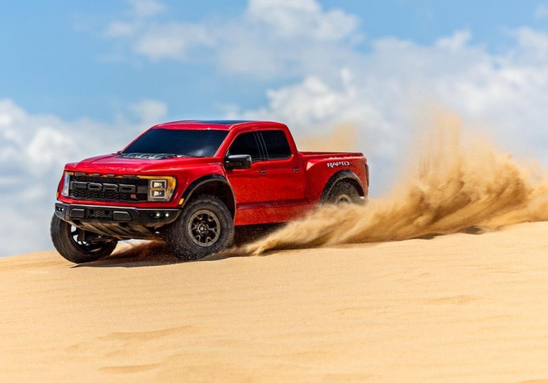 Traxxas Ford F-150 Raptor 4X4 VXL 4WD Elektrikli Rc Model Araba Arazi Offroad Brushless RTR 1/10 With 2.4Ghz Kumanda Kırmızı