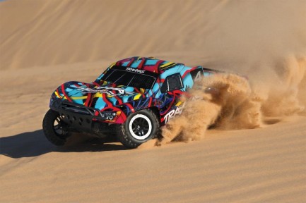 Traxxas Slash 1/10 RTR 2WD Short Course Truck Rc Elektrikli Model Araba & TQ Kumanda Hawaiian Edition (Batarya ve Şarj Aleti Dahil) - Thumbnail