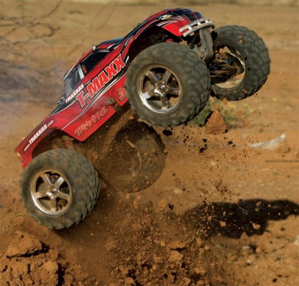 Traxxas T-Maxx 3.3 4X4 RTR 4WD 1/10 Monster Truck TQi & TSM Nitro Yakıtlı Rc Arazi Model Araba Kırmızı - Thumbnail