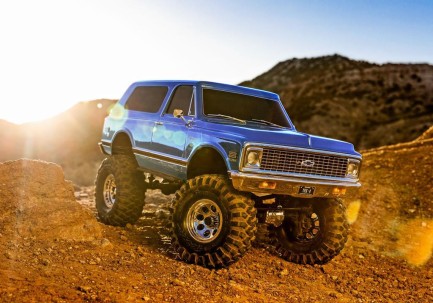 Traxxas TRX-4 Chevrolet K5 Blazer High Trail Edition RC Crawler w/TQi 2.4GHz Kumandalı Elektrikli Rc Model Araba Mavi - Thumbnail