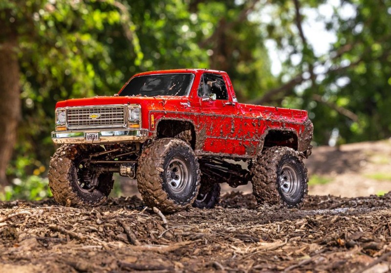 Traxxas TRX-4 K10 1/10 High Trail Edition RC Crawler w/'79 Chevrolet K10 Truck Body w/TQi 2.4GHz Kumandalı Elektrikli Rc Model Araba Gümüş