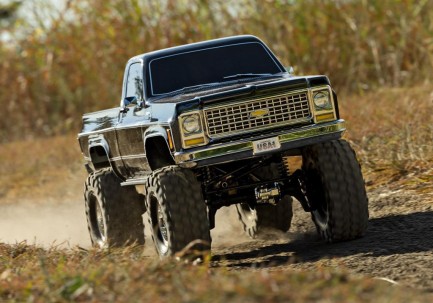 Traxxas TRX-4 K10 1/10 High Trail Edition RC Crawler w/'79 Chevrolet K10 Truck Body w/TQi 2.4GHz Kumandalı Elektrikli Rc Model Araba Gümüş - Thumbnail