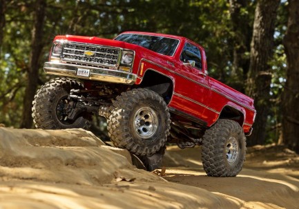 Traxxas TRX-4 K10 1/10 High Trail Edition RC Crawler w/'79 Chevrolet K10 Truck Body w/TQi 2.4GHz Kumandalı Elektrikli Rc Model Araba Kırmızı - Thumbnail