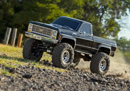 Traxxas TRX-4 K10 1/10 High Trail Edition RC Crawler w/'79 Chevrolet K10 Truck Body w/TQi 2.4GHz Kumandalı Elektrikli Rc Model Araba Siyah - Thumbnail