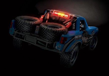 Traxxas UDR Unlimited Desert Racer 6S 4X4 VXL 4WD RTR TQi & TSM Işık Kitli Elektrikli Rc Model Araba Mavi - Thumbnail