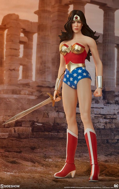 Sideshow Collectibles Wonder Woman Sixth Scale Figure